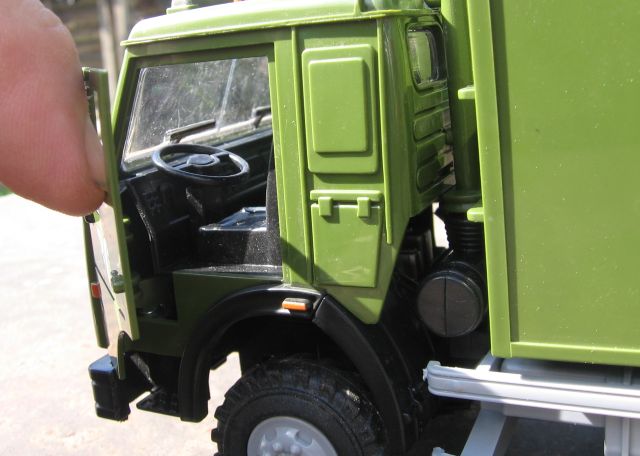 КАМАЗ игрушка военный грузовик с будкой
