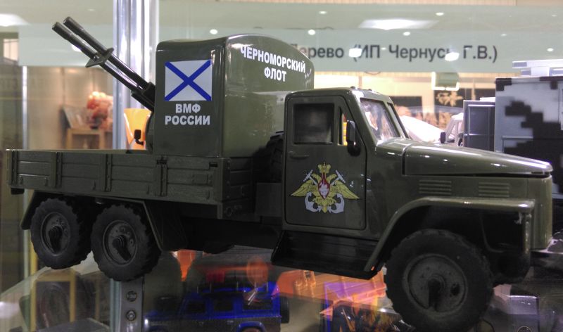 Военная машина игрушка с зенитной пушкой модель Студебекера