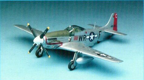 Сборная модель Американский самолет истребитель P-51D Мустанг Моделист
