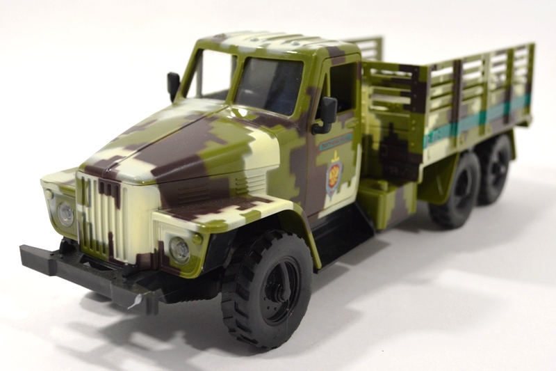 Игрушечный военный грузовик КРАЗ 219 Игрушечный военный грузовик КРАЗ 219