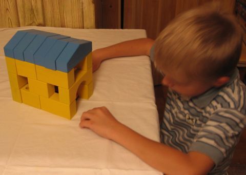 Детский деревянный конструктор Собери свой дом 70 деталей