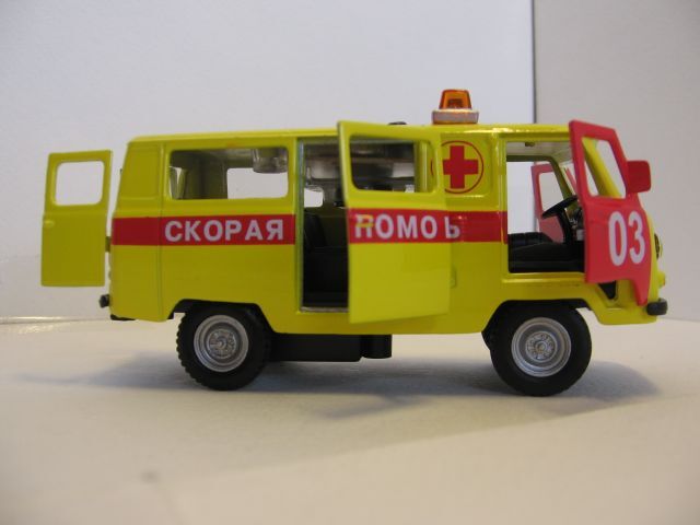 Уаз скорая помощь игрушка