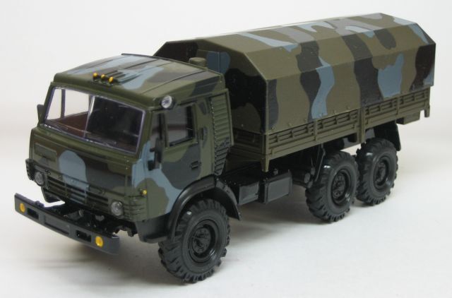 Игрушечные модели грузовиков КАМАЗ 5350 военный камуфляж