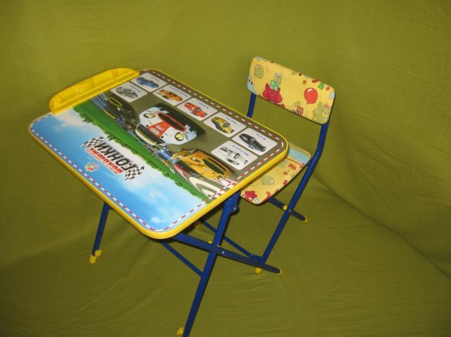Детский столик и стульчик Умничка Большие гонки