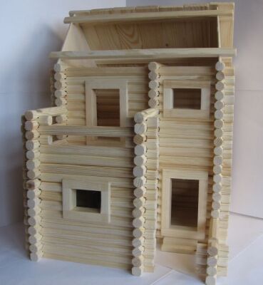 Детские деревянные домики.
