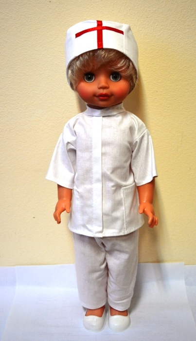 Детская кукла Доктор