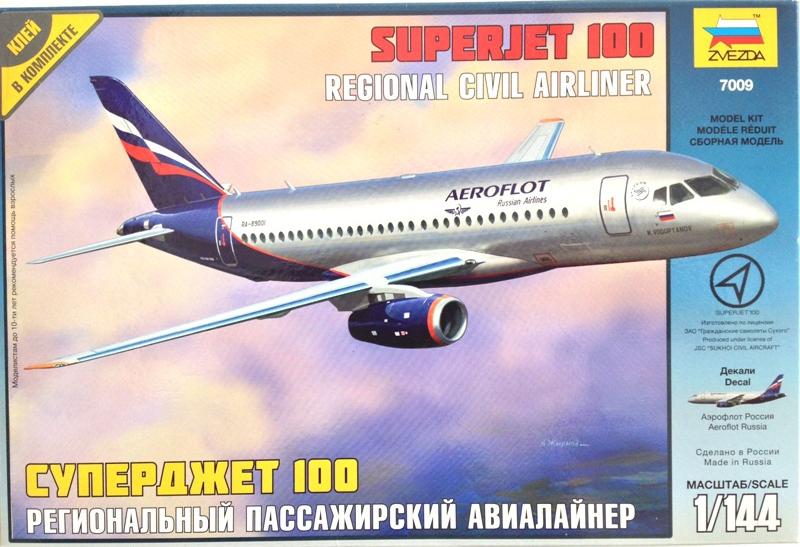 Сборная модель авиалайнера Сухой Суперджет 100