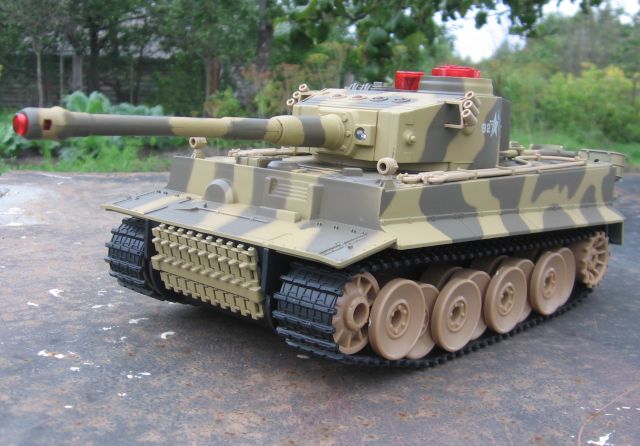 Радиоуправляемый танк Тигр (камуфляж)