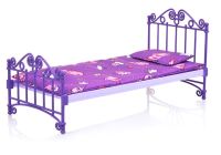 Фиолетовая кроватка с комплектом постельного белья