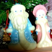 Синий Дед Мороз и розовая Снегурочка