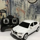 Игрушечная радиоуправляемая машинка BMW X6 белая - 20 см