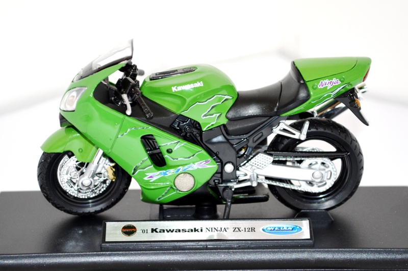 Игрушка модель мотоцикла KAWASAKI