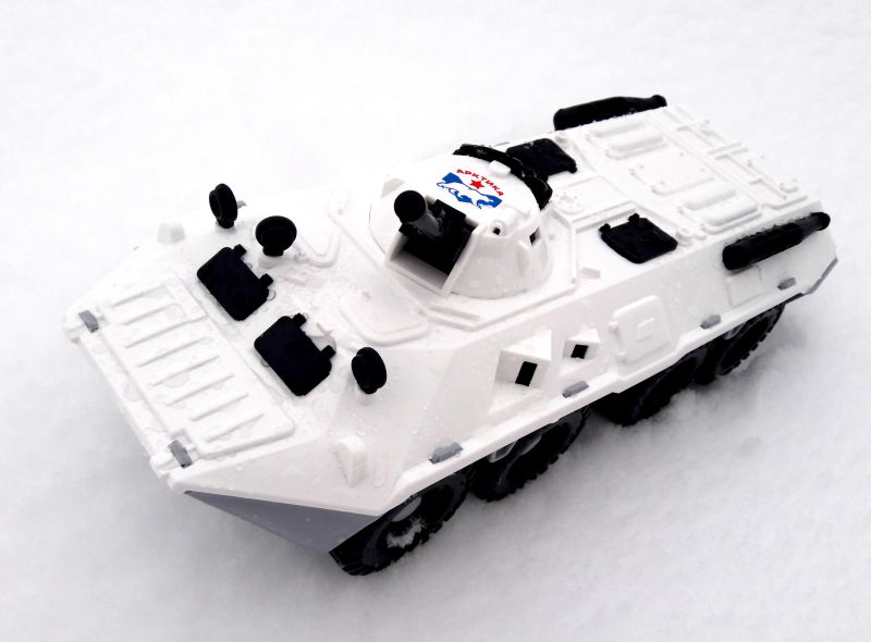 игрушечный броневик Арктика в белой окраске igrushka-btr-arktika-0993.jpg