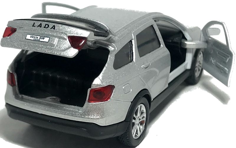 У Lada Vesta SW CROSS машинки открываются две передние двери и задняя дверь багажника. igrushechnaya-mashinka-lada-vesta-sw-cross-05.jpg