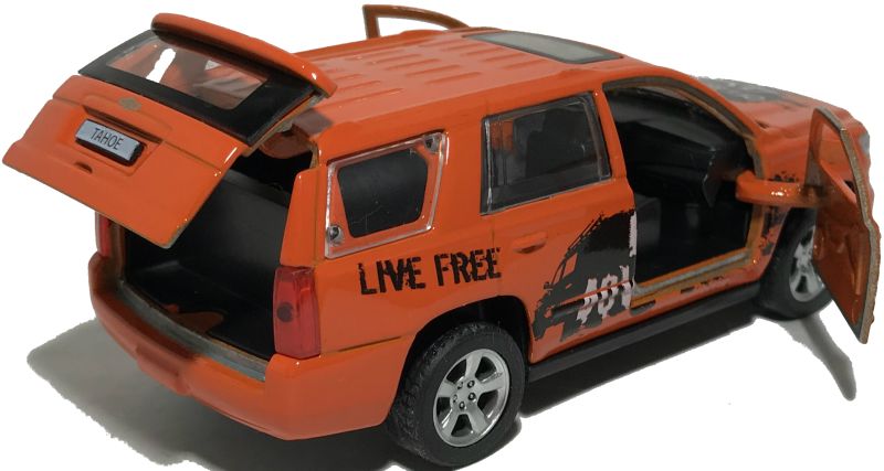 У машинки Chevrolet Tahoe открываются две передние двери и задняя дверь багажника. igrushechnaya-mashinka-chevrolet-tahoe-bezdorozhe-05.jpg