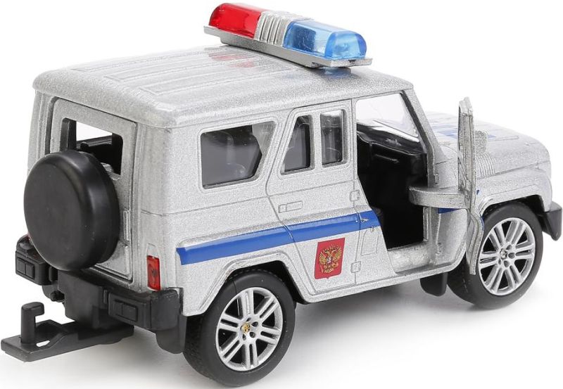У машинки УАЗ Hunter открываются две передние двери. igrushechnyj-nabor-konnaya-policiya-02.jpg