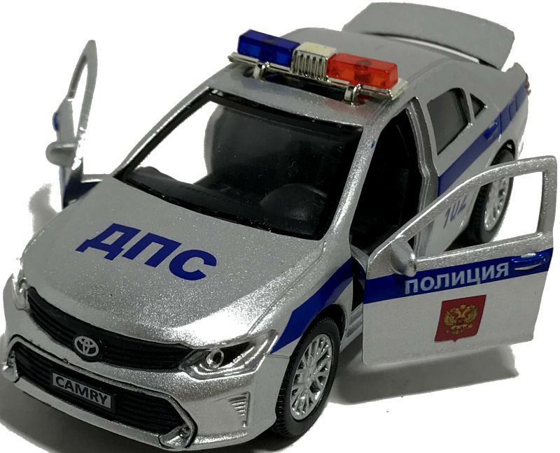 Так же у машинки Toyota Camry полиция открываются две передние двери. igrushechnaya-policejskaya-mashinka-toyota-camry-04.jpg